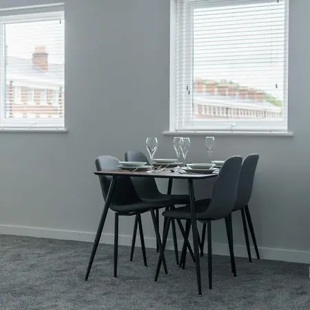 Modern 2 Bedroom Apartment In Liverpool Exterior photo